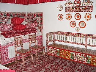 Fájlnév=Merai_cifraszobak.jpg
Fájlméret=116KiB
Méretek=570x427
Hozzáadás dátuma=2012 Március 22. Merai_cifraszobak.jpg