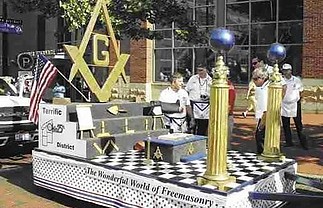 Fájlnév=freemason.jpg
Fájlméret=51KiB
Méretek=515x332
Hozzáadás dátuma=2013 Június 19. freemason.jpg